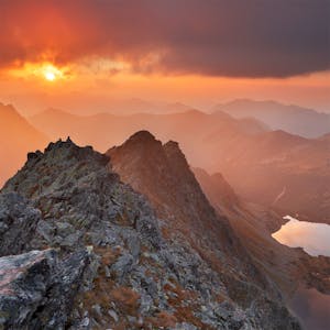 The Dynamic Earth A Course for Educators