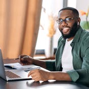 Fundamentals of Building AI Agents