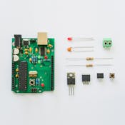 Cómo entrenar a tus electrones 1: Fundamentos de la electrónica analógica