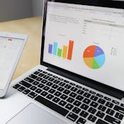 How to create a marketing analytics dashboard using Hubspot