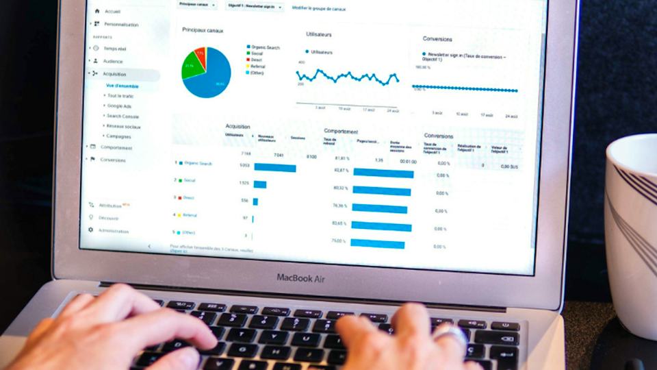Using The Data Data Visualization and Dashboards with Excel and Cognos | Coursera