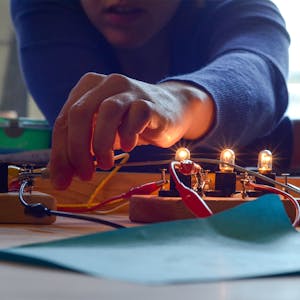Tinkering Fundamentals: Circuits from Exploratorium online course platform