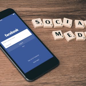 Benutze Facebook für Marketing von Kleinunternehmen - Online CE Course