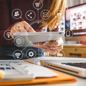 Image for the Customer Service in the Age of Generative AI online course