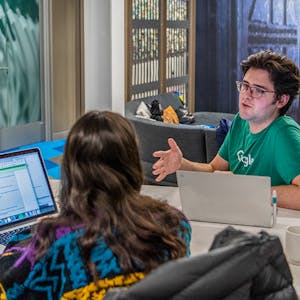 Crear esquemas de página y prototipos de baja fidelidad