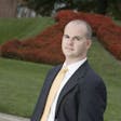 授课教师 Dr. James V. Green 的图片
