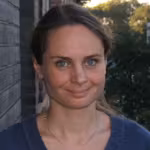 Dr Andrea Révész