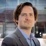 Associate Professor Ralf Wilden