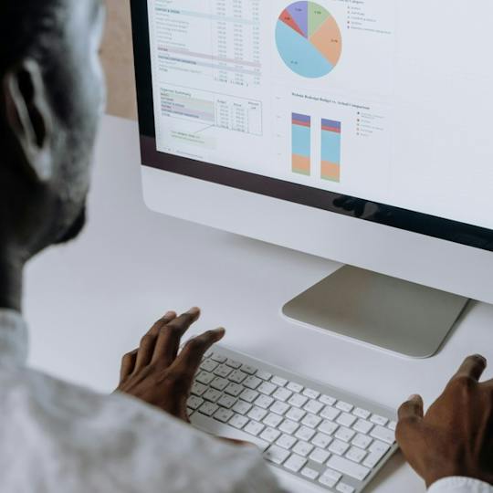Portada: Market Research Methods and Data Analysis Certificate