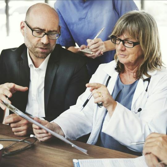 Portada: Liderazgo para las crisis de salud pública