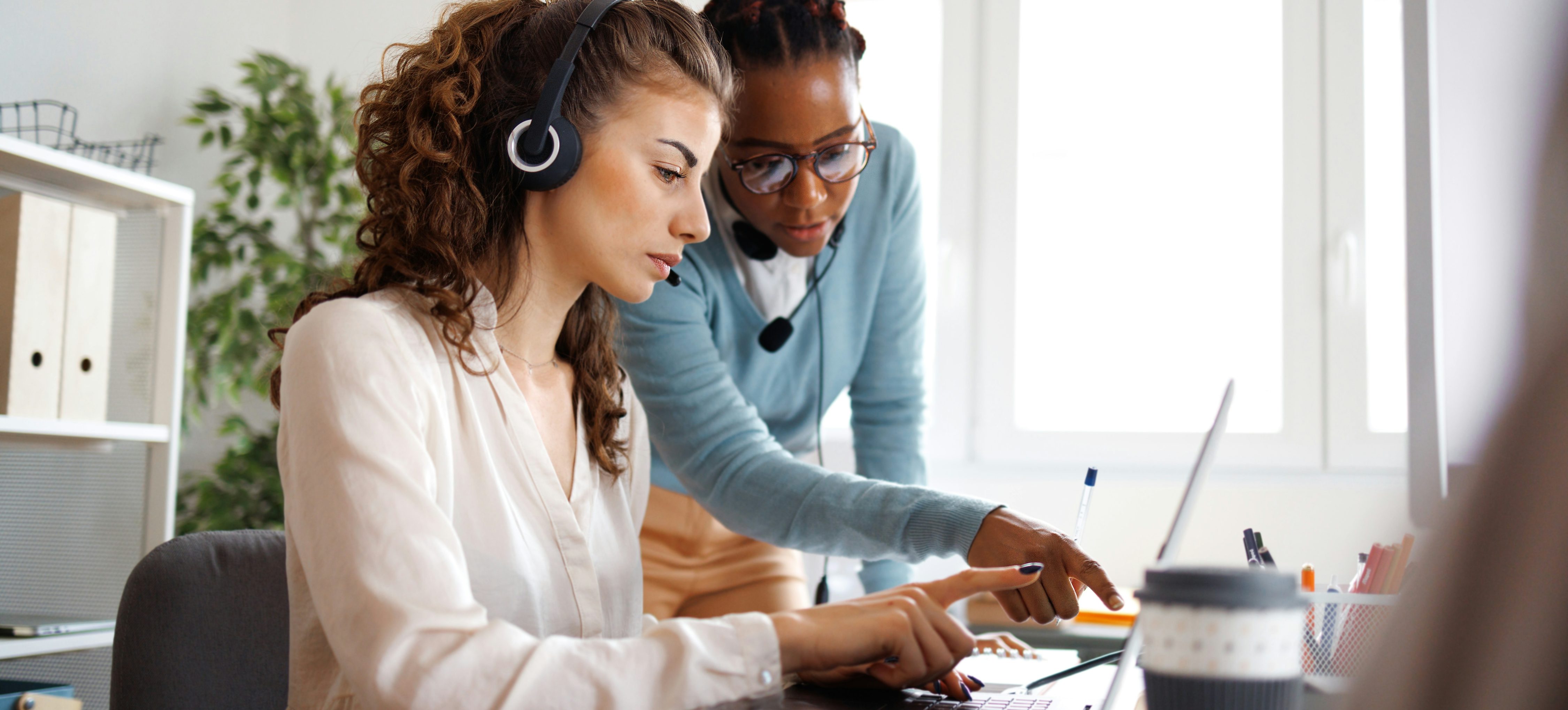 What Is a Computer Support Specialist? 2026 Career Guide | Coursera