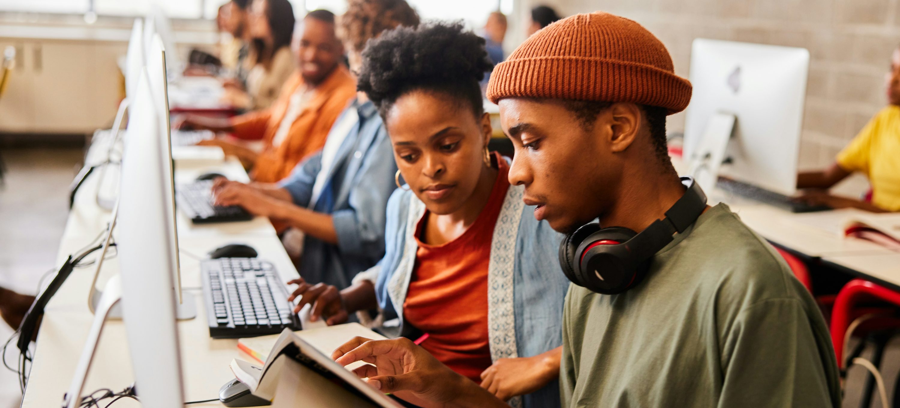 About Computer Engineeering What Is Computer Engineering? Career Guide + FAQ | Coursera