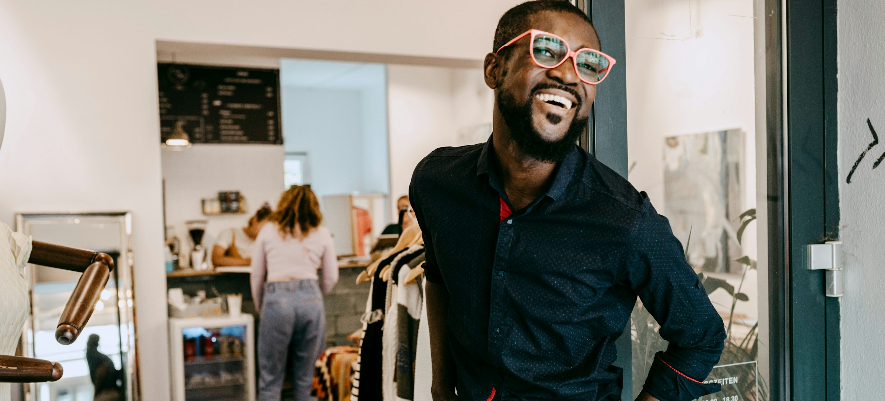 What Does a Retail Associate Do (and How Do I Become One)? | Coursera