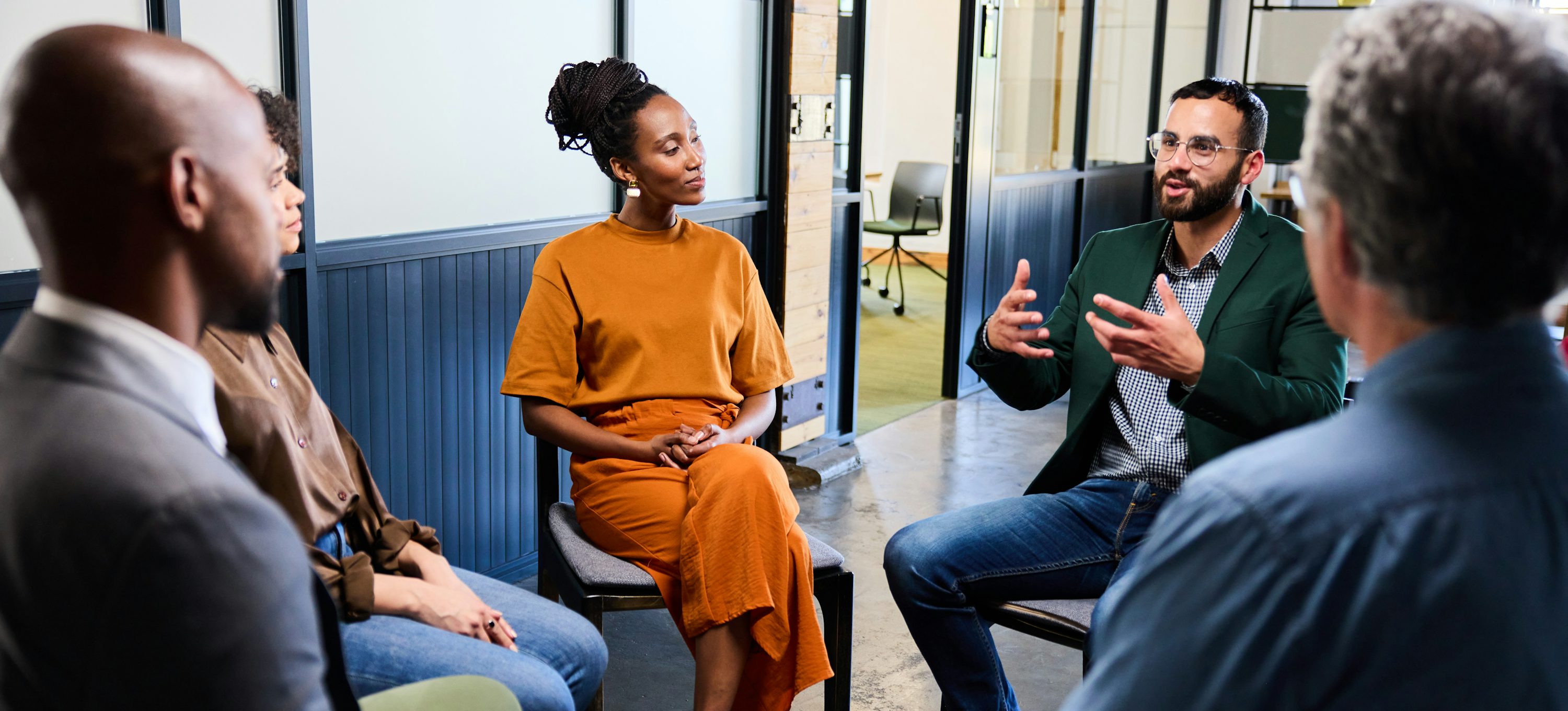 25 Engaging Group Discussion Questions to Spark Meaningful ...