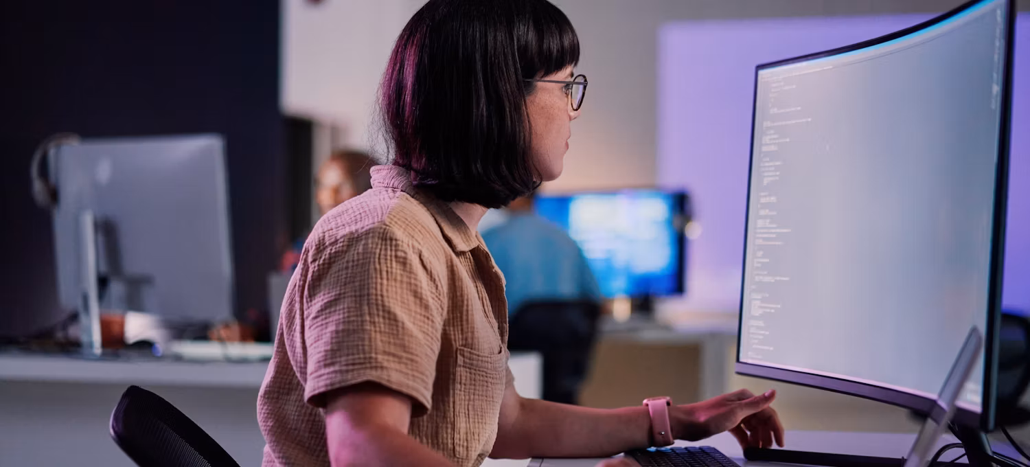 Computer Without Supervision How Unsupervised Learning Works with Examples | Coursera