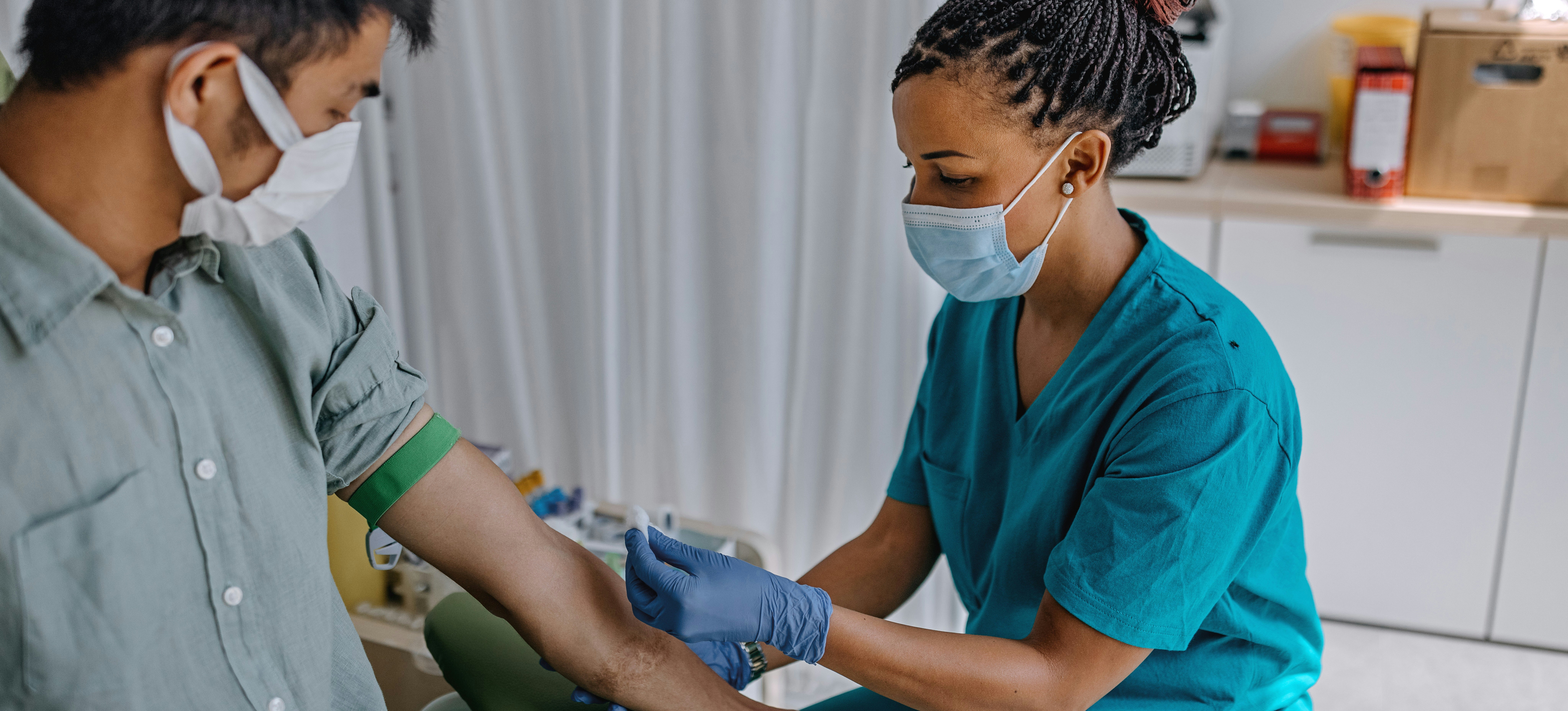 What Does A Phlebotomist Do? (And How To Become One) | Coursera