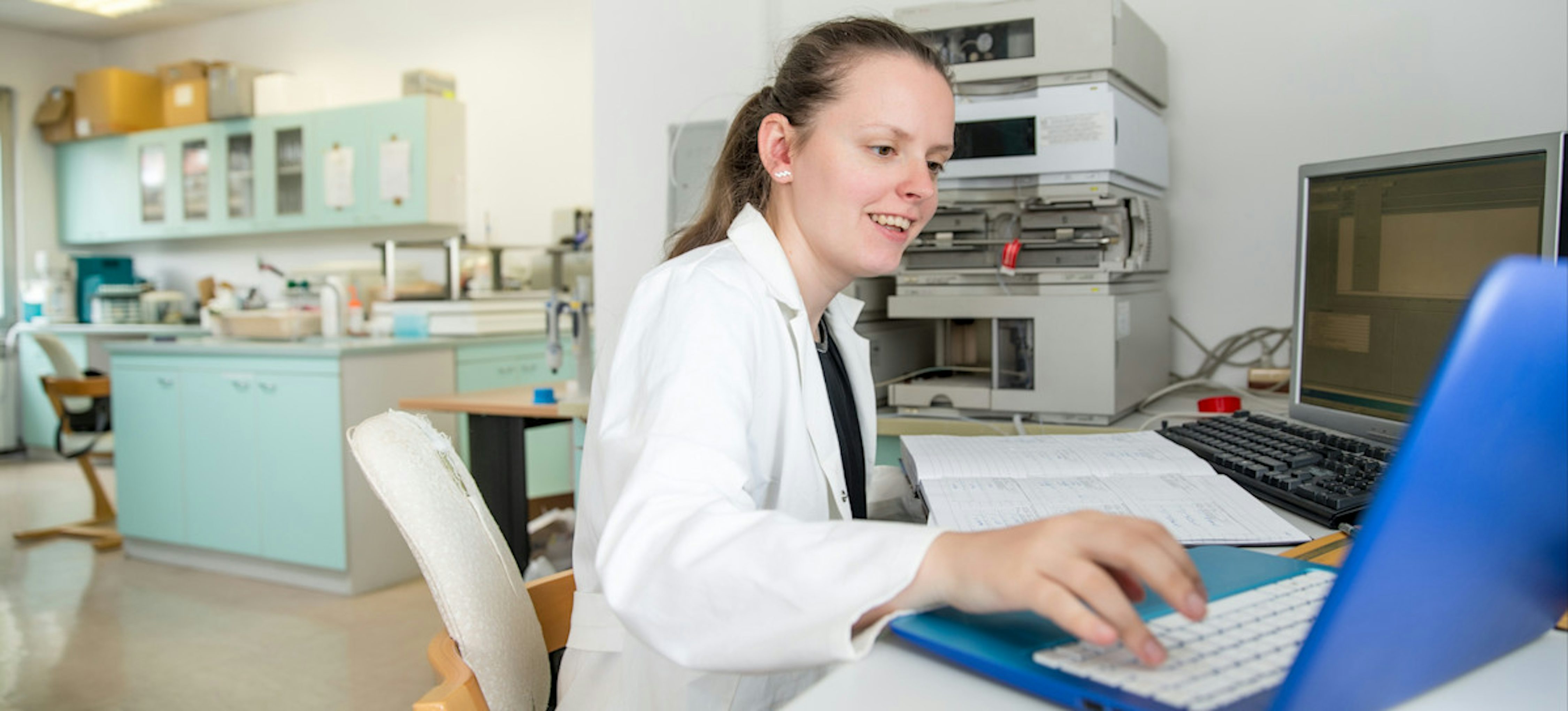 What Does an Applied Scientist Do? 2026 Career Guide Coursera