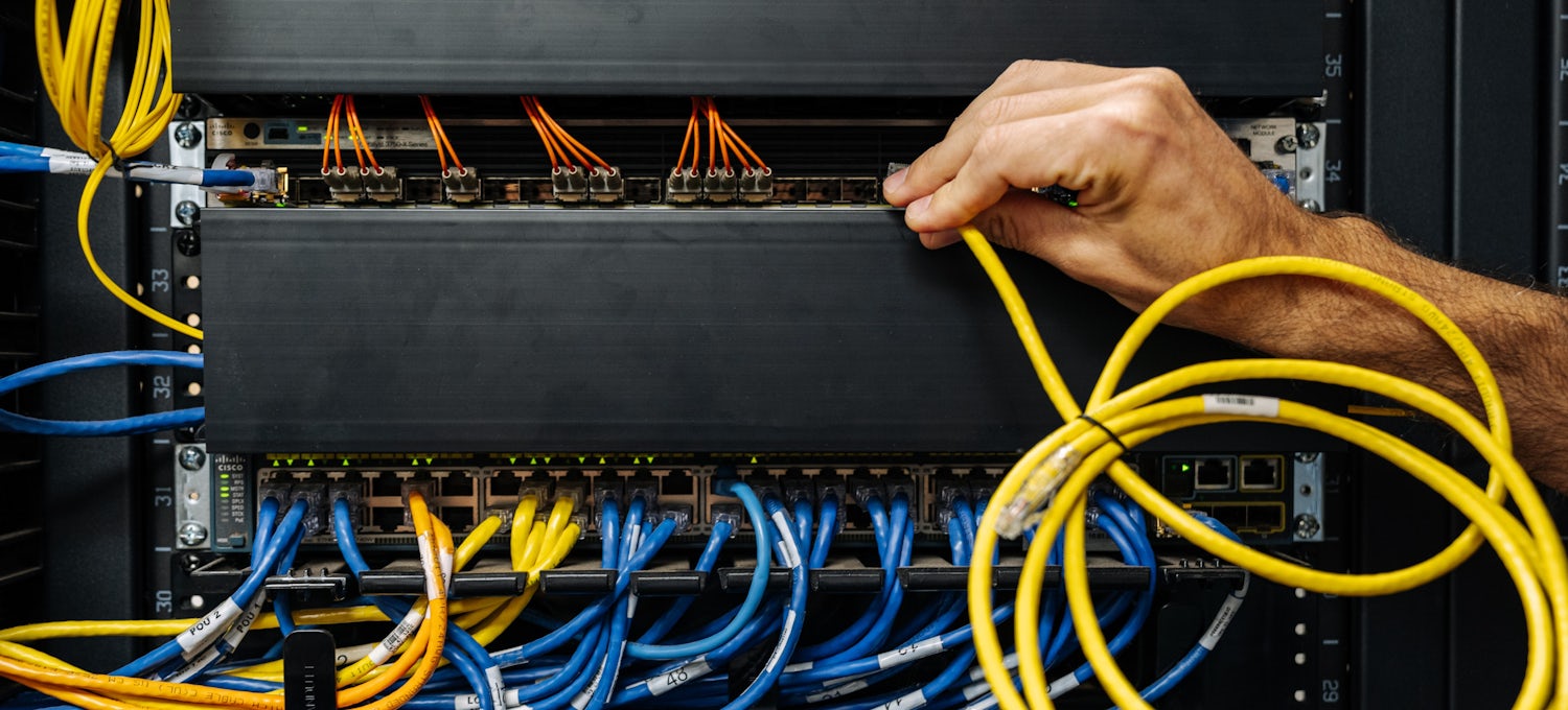 What is cable management and why do I need it? - Fix Forward
