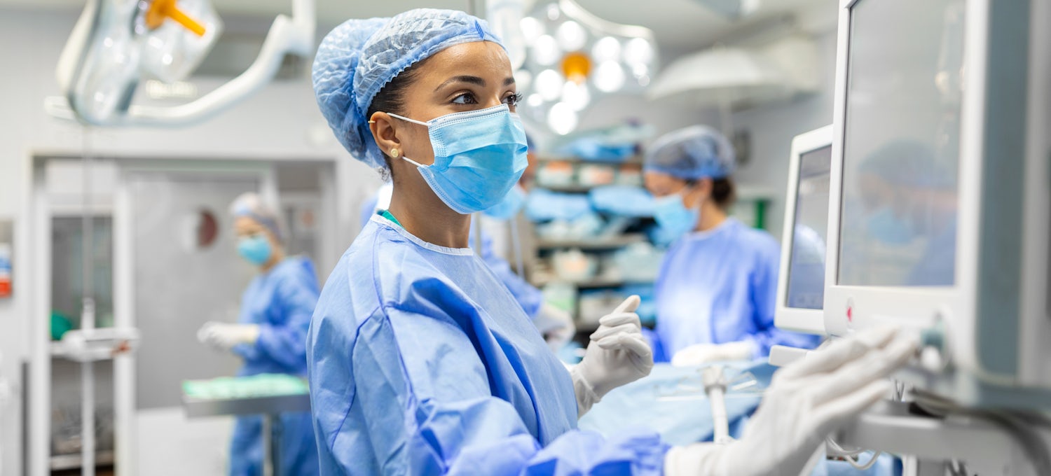 What does a scrub nurse do – and could you be one?