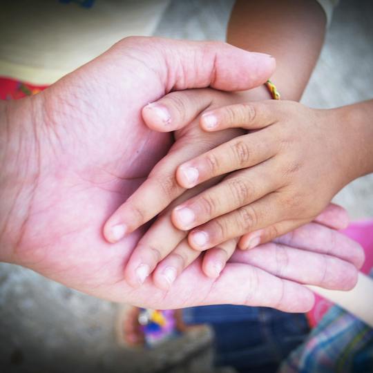 Portada: Apoyo a las familias y a los cuidadores