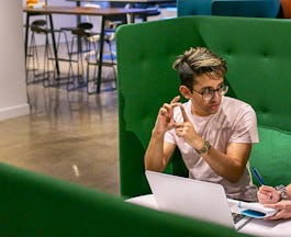 Llevar a cabo investigaciones en UX