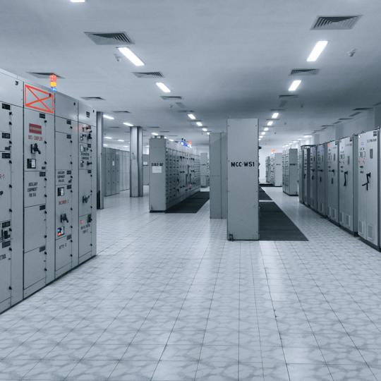 Portada: Fundamentos del sistema de protección eléctrica