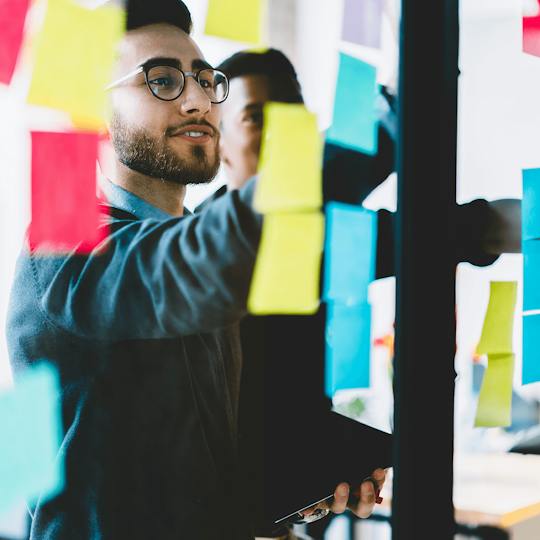 Portada: Leveraging Design Methods to Identify Business Opportunities