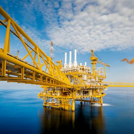Portada: Utilities, Safety & Environmental Care in Oil & Gas Industry