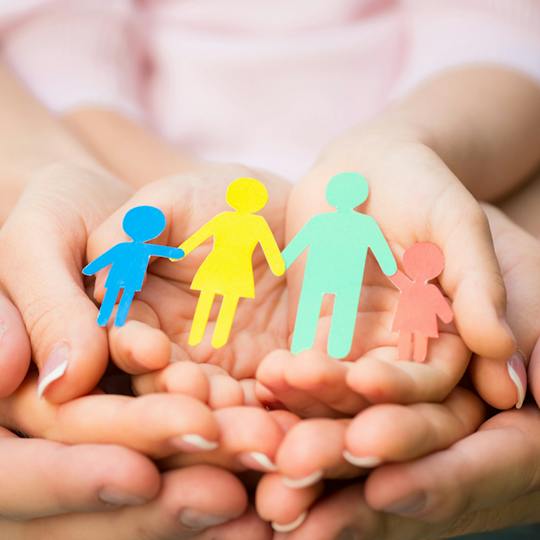 Portada: Implicar a los estudiantes ELL y a sus familias en la escuela y la comunidad