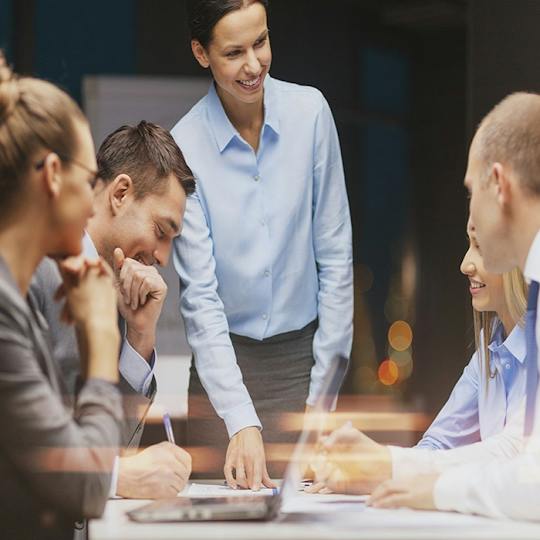 Portada: La caja de herramientas del directivo: Guía práctica para la gestión de personas en el trabajo