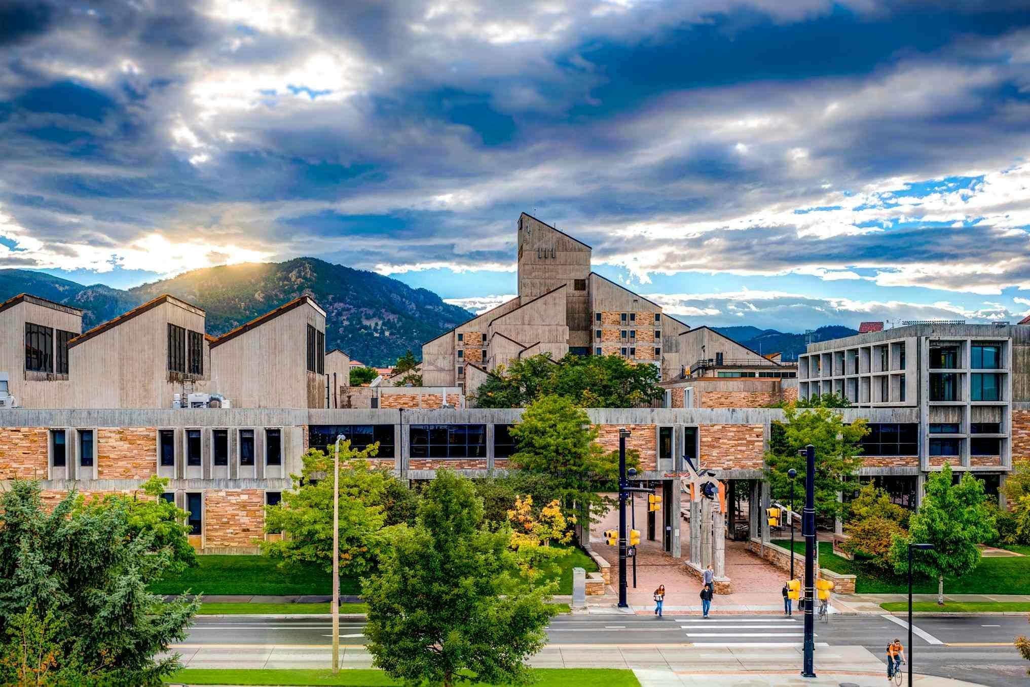 Boulder university. Боулдер сша. Боулдер колорадо. Боулдер колорадо 1995. Boulder university.